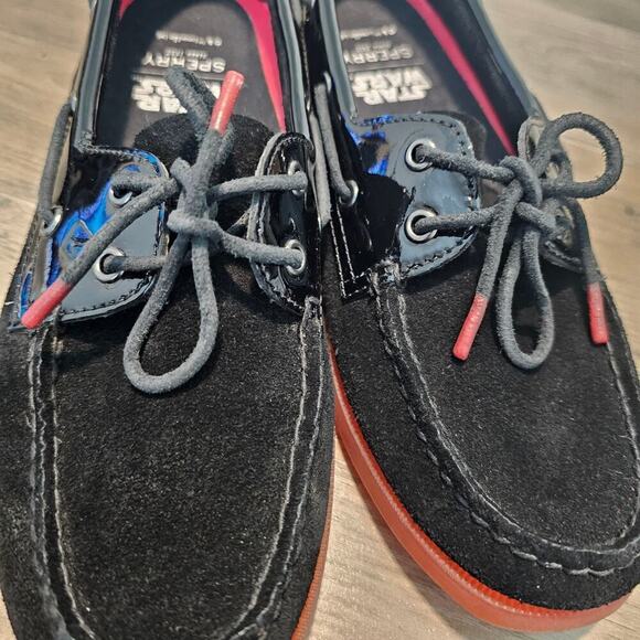 Sperry x Star Wars Flats Womens Size 7.5 Black A/O 2-Eye Darth Vader Leather Red - Picture 7 of 9